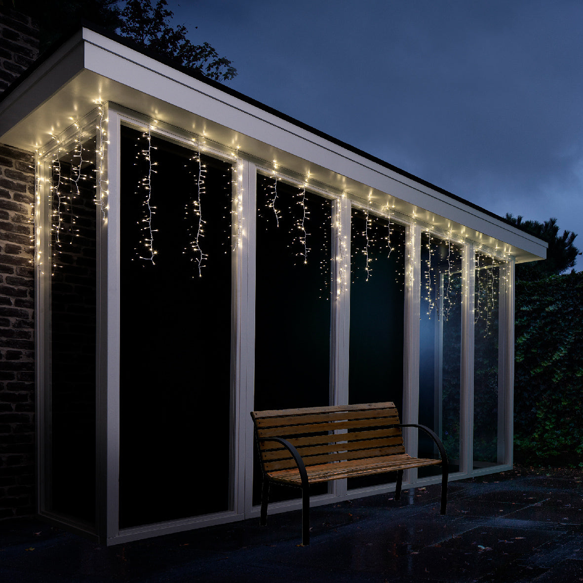 Kaemingk LED Icicle Compact 8 Function Twinkle Effect Outdoor