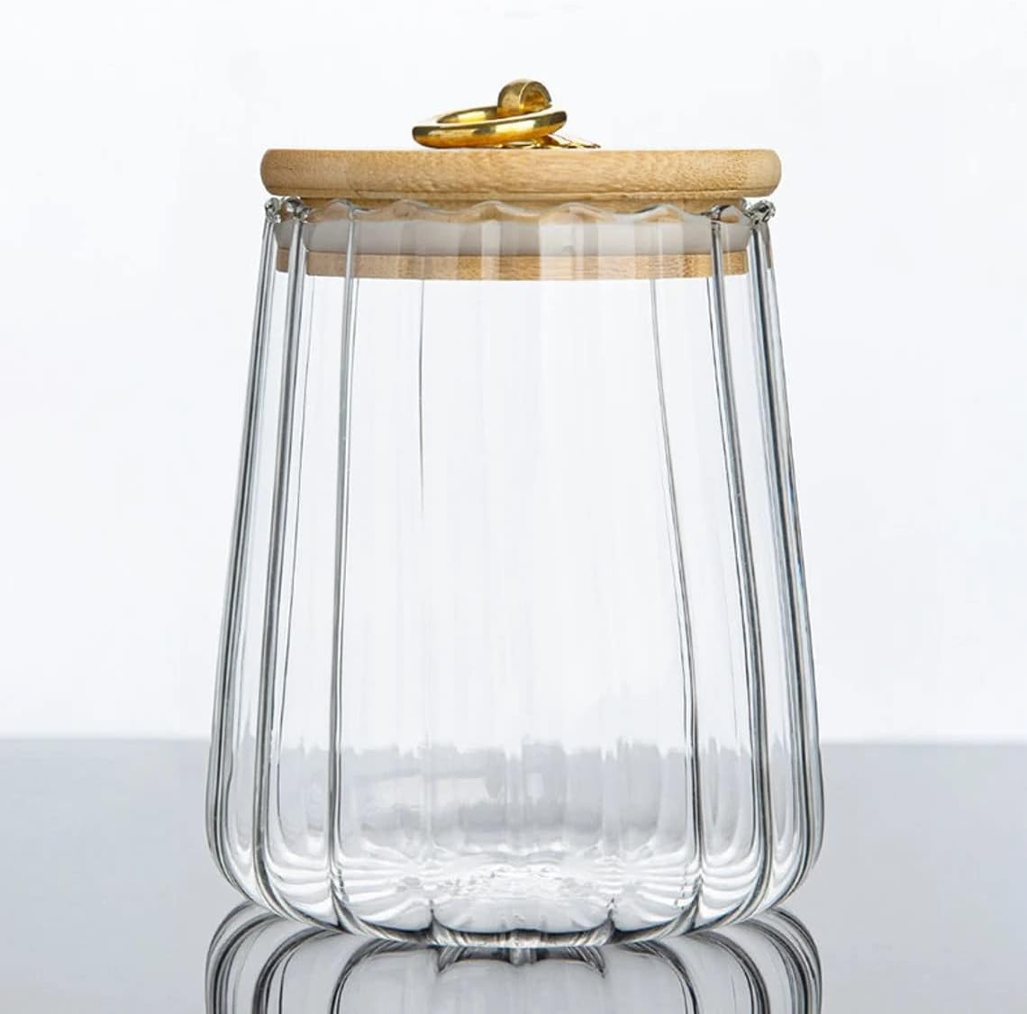 1Chase Borosilicate Glass Storage Jar With Airtight Bamboo Lid and Metal Handle Taper Shape 600 ML