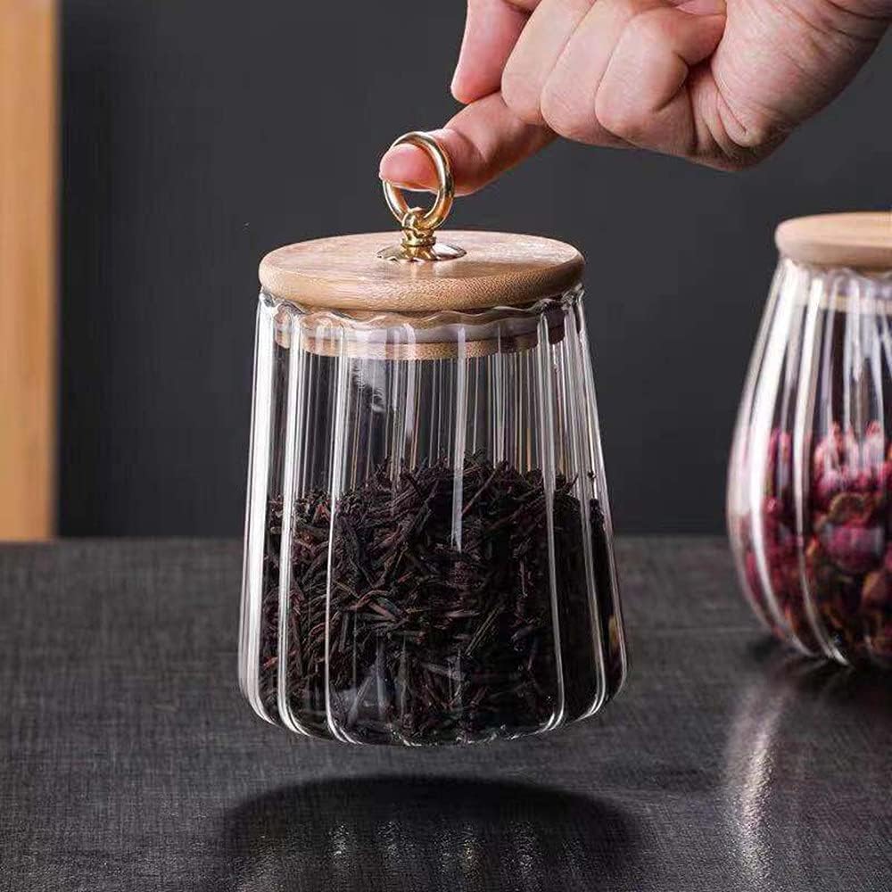 1Chase Borosilicate Glass Storage Jar With Airtight Bamboo Lid and Metal Handle Taper Shape 600 ML