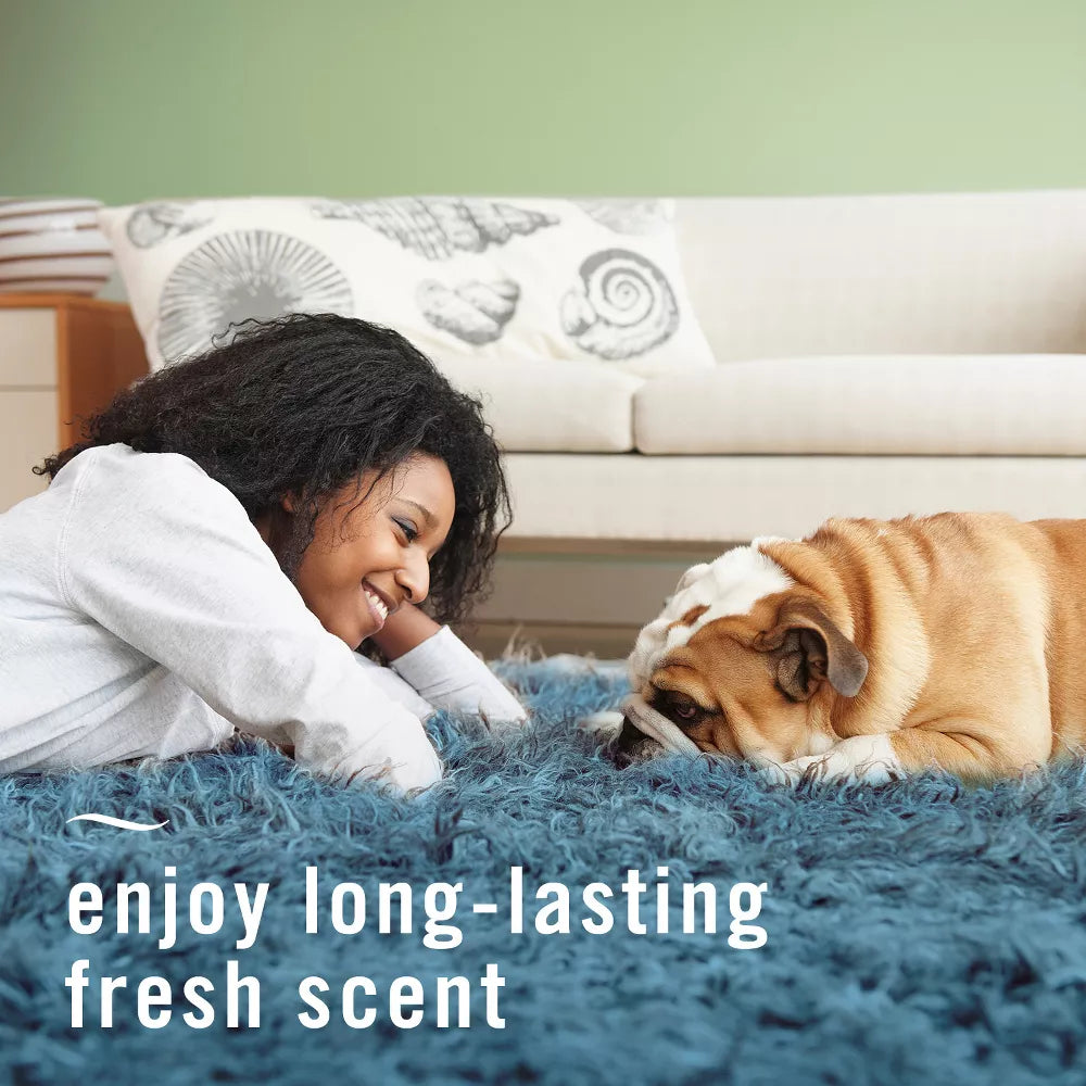 Febreze Pet Odor Fighter 23.6Oz 700ML