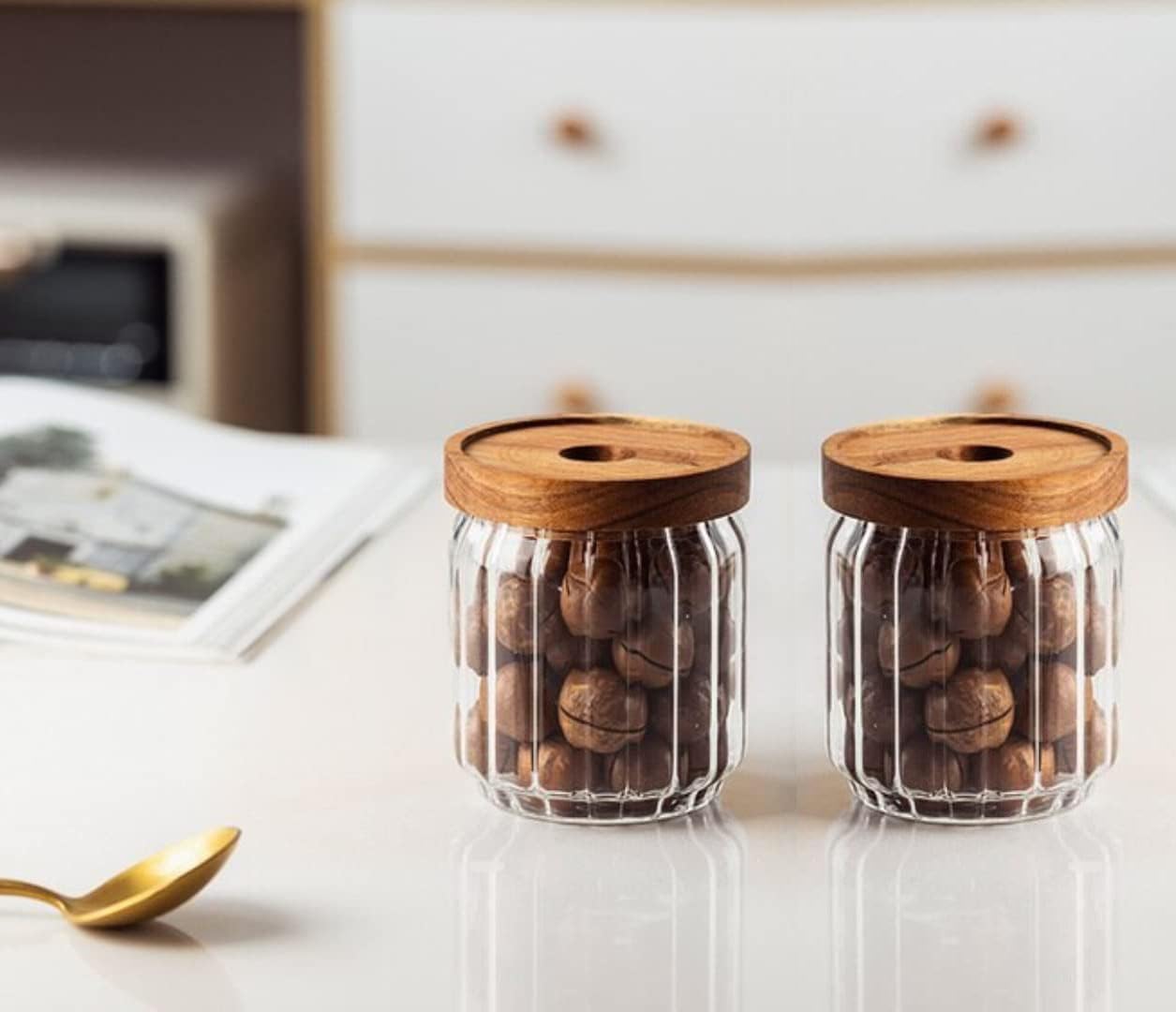 1Chase Borosilicate Stripe Glass Food Storage Jar With Acacia Wood 10CM 500 ML