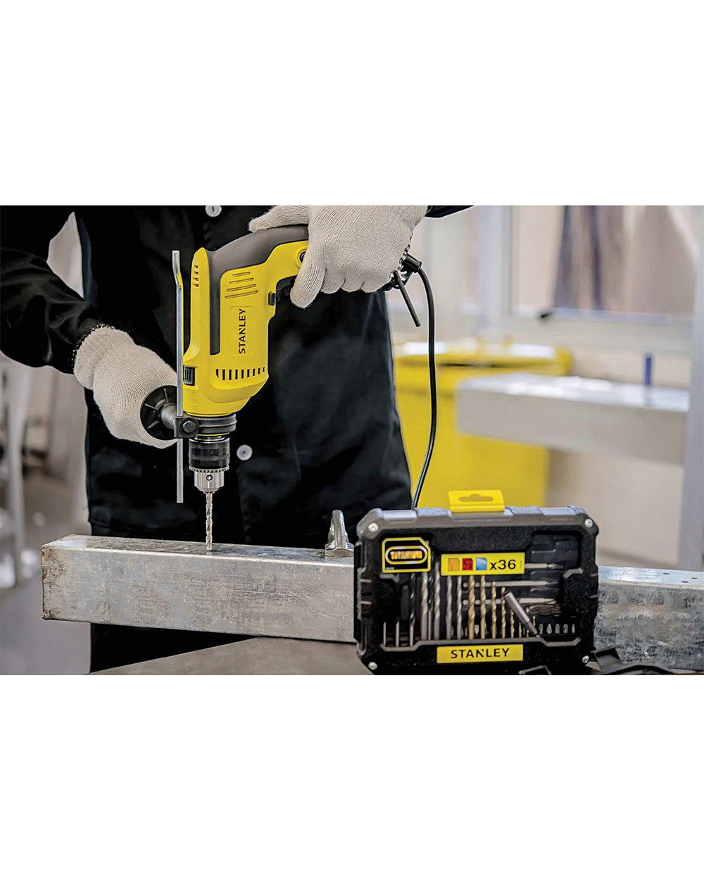 Stanley SDH700 Hammer Drill 13mm 700W