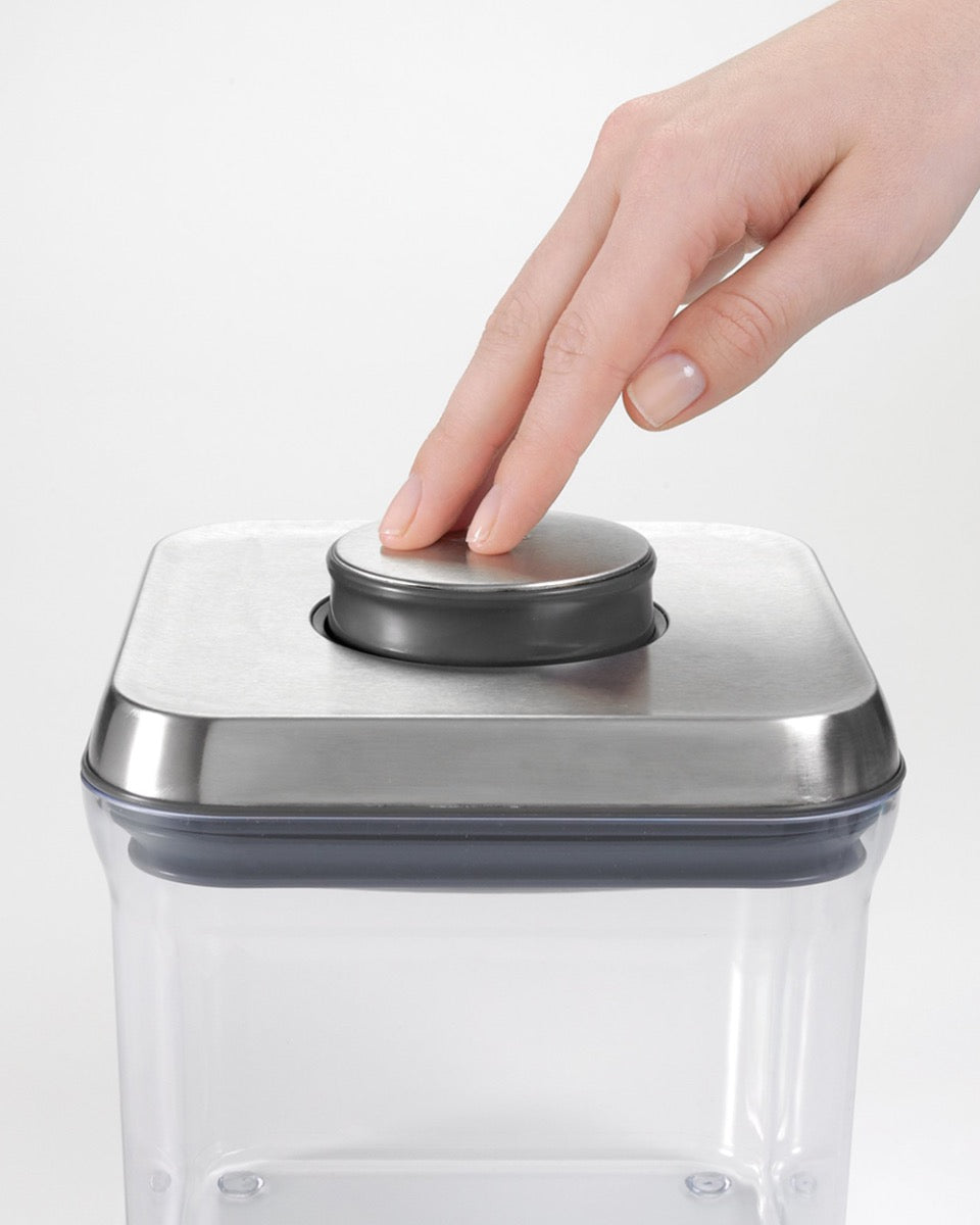 OXO 2.6 Litre Steel Big Square Pop Clear Container
