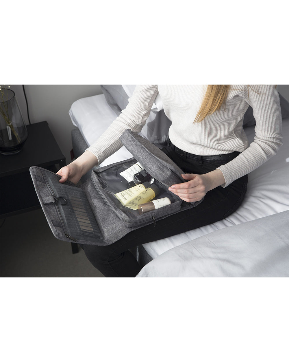 Homesmiths Toiletry Bag with Hook