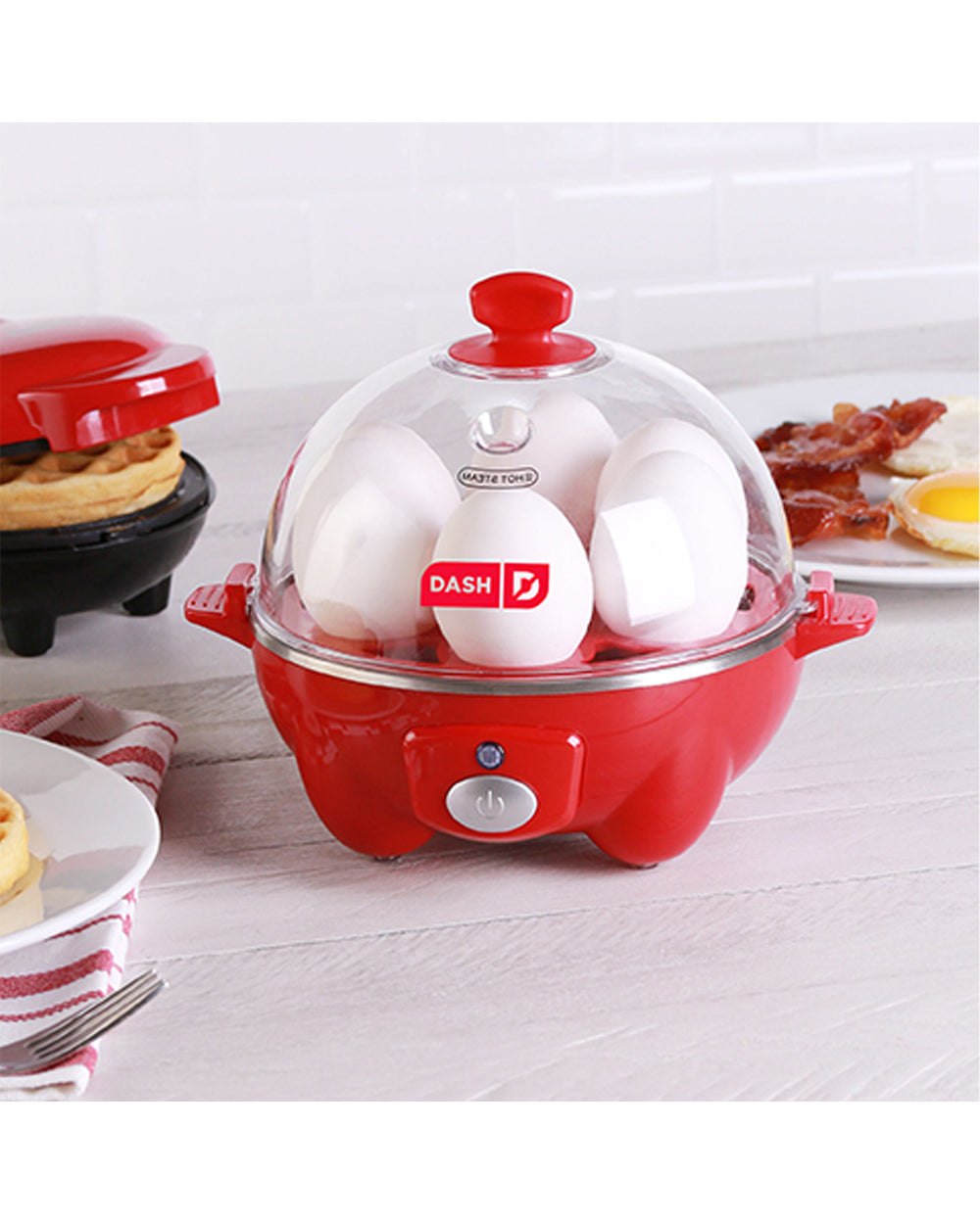 Dash Rapid Egg Cooker Red