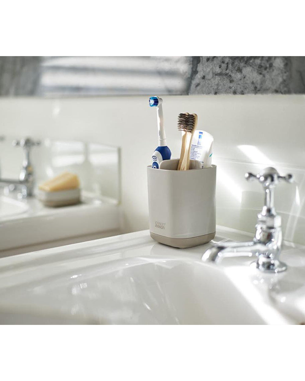 Joseph Joseph Easy Store Toothbrush Caddy Ecru
