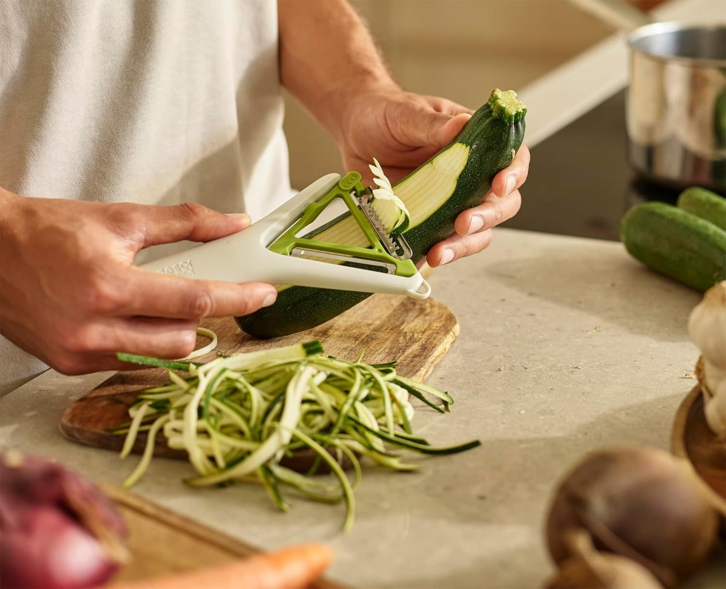 Joseph Joseph Switch 2-in-1 Peeler