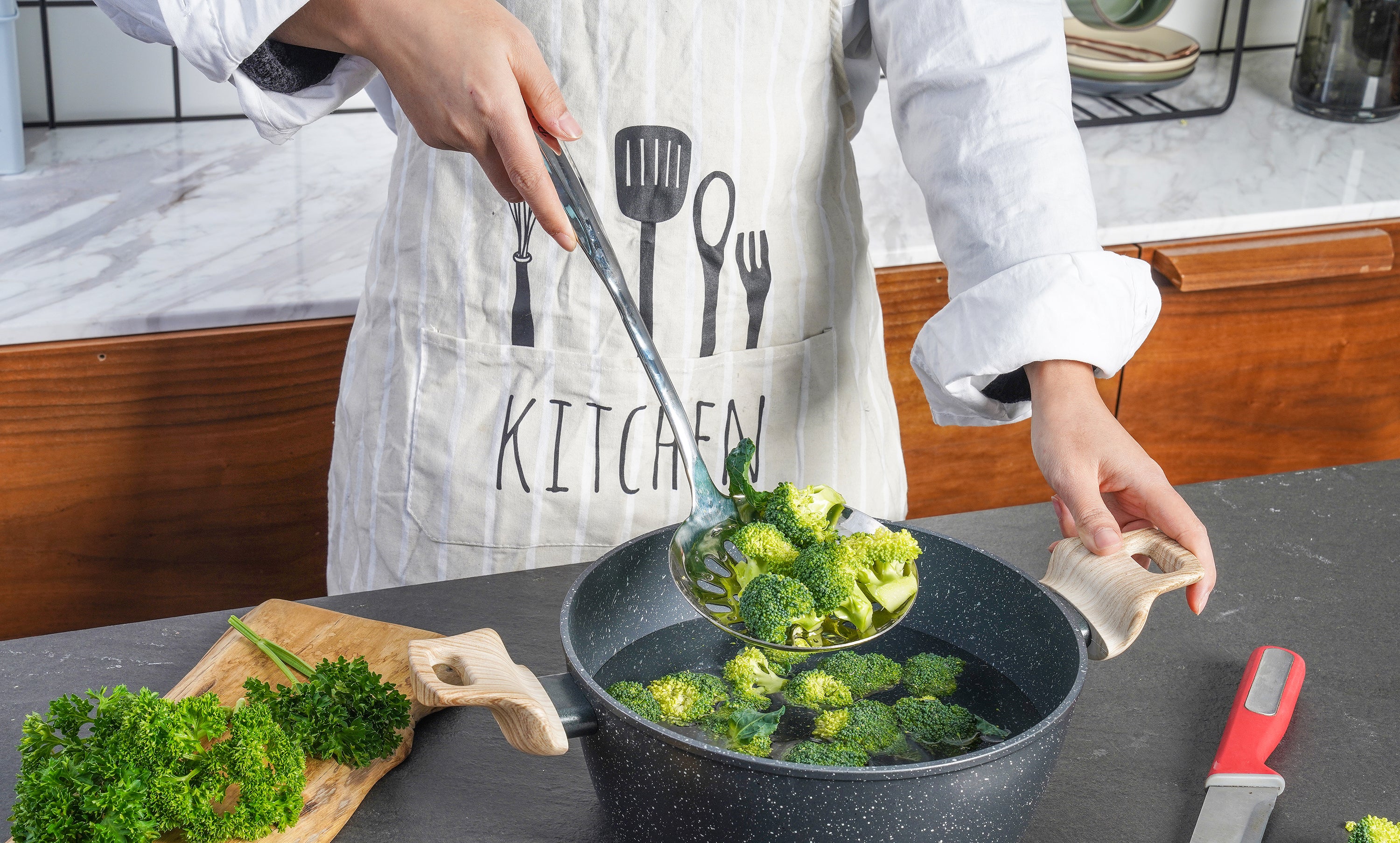 Baker's Secret 36.8cm Stainless Steel Skimmer – Durable Kitchen Accessory for Skimming, Straining, Frying & Heat-Resistant Cooking