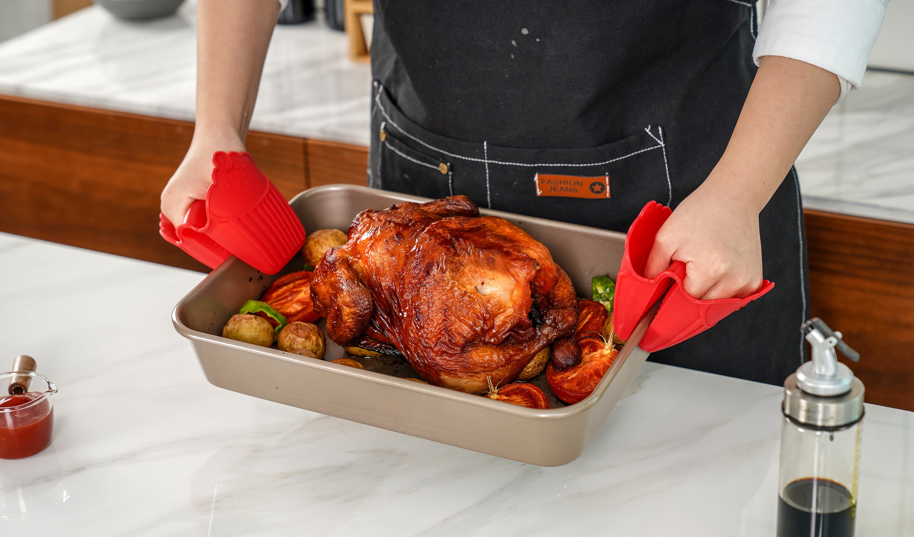 Baker's Secret 4.4 Inch Silicone Grabbers Set – Heat-Resistant Kitchen Tools for Safe Grip & Cooking