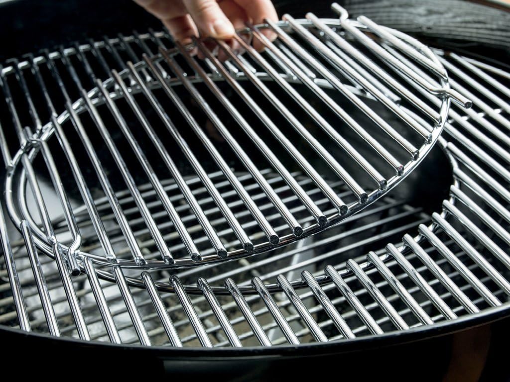 Weber® Master-Touch Charcoal Grill 22" Built-in Thermometer