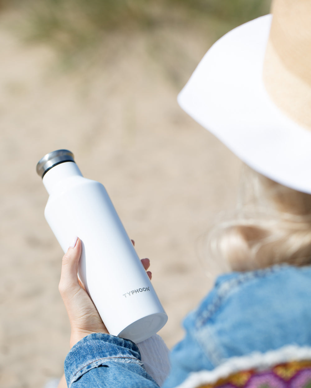 Typhoon 500ML Double Wall Stainless Steel Bottle White