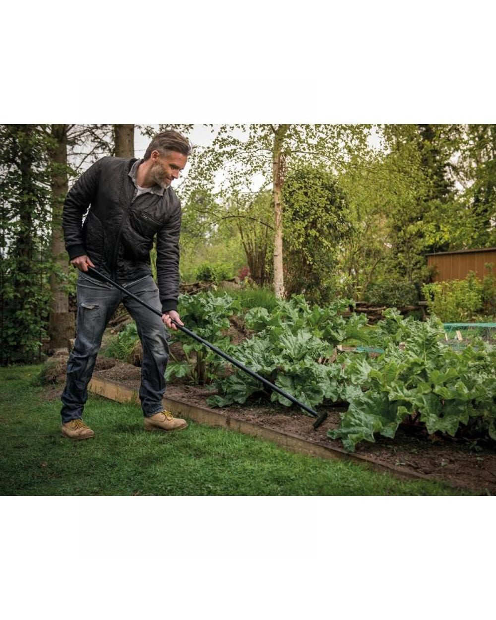 Fiskars Solid Soil Rake
