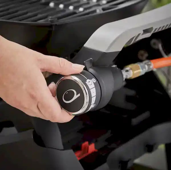 Weber Q 1200N Gas Barbecue with Side Tables and Compact Stand