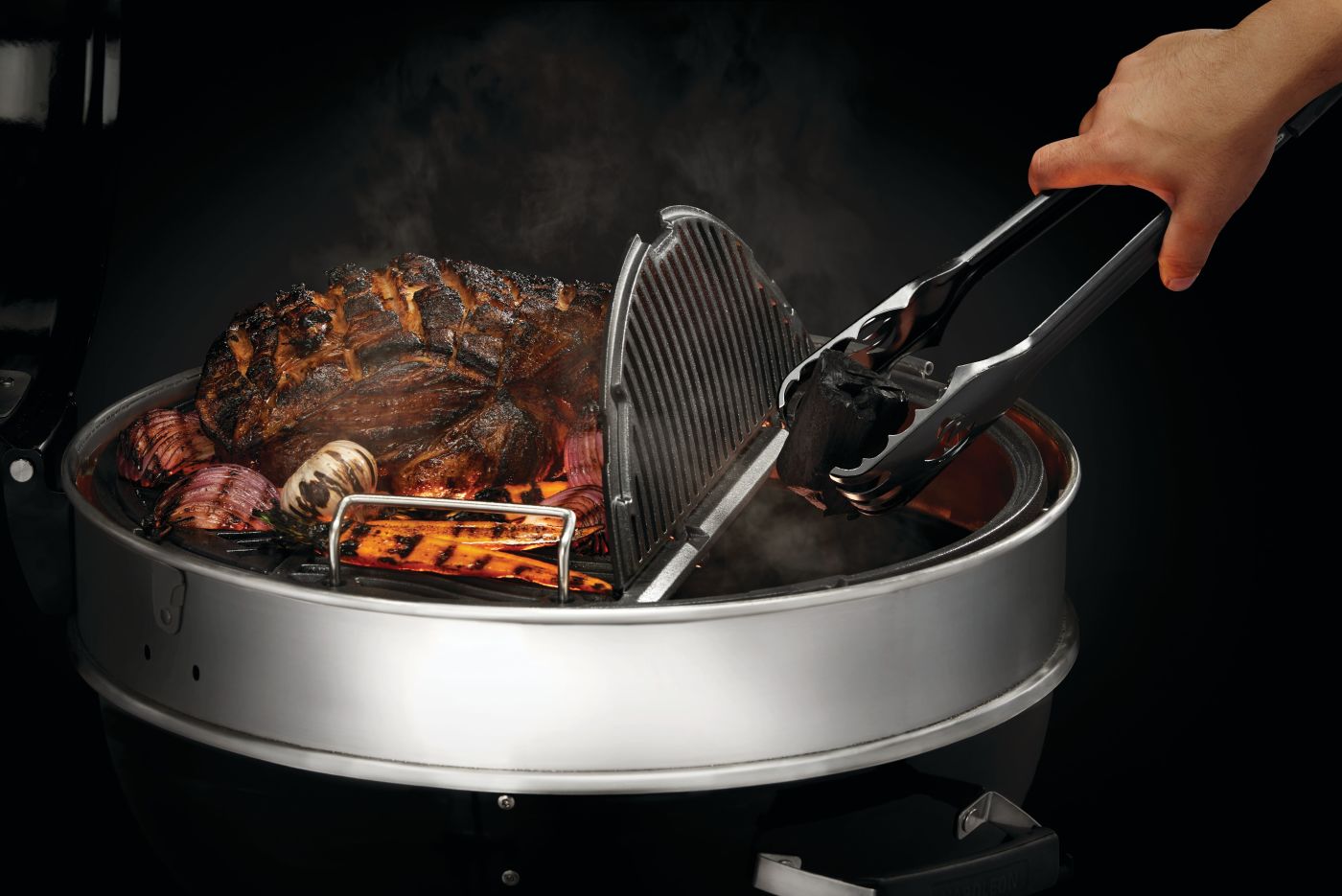 Napoleon 22" Pro Charcoal Kettle Grill