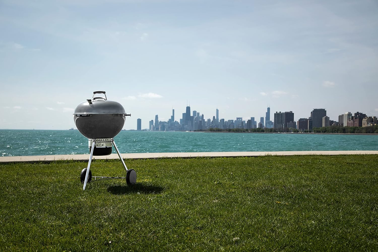 Weber Master Touch Charcoal Grill 22 inch Smoke