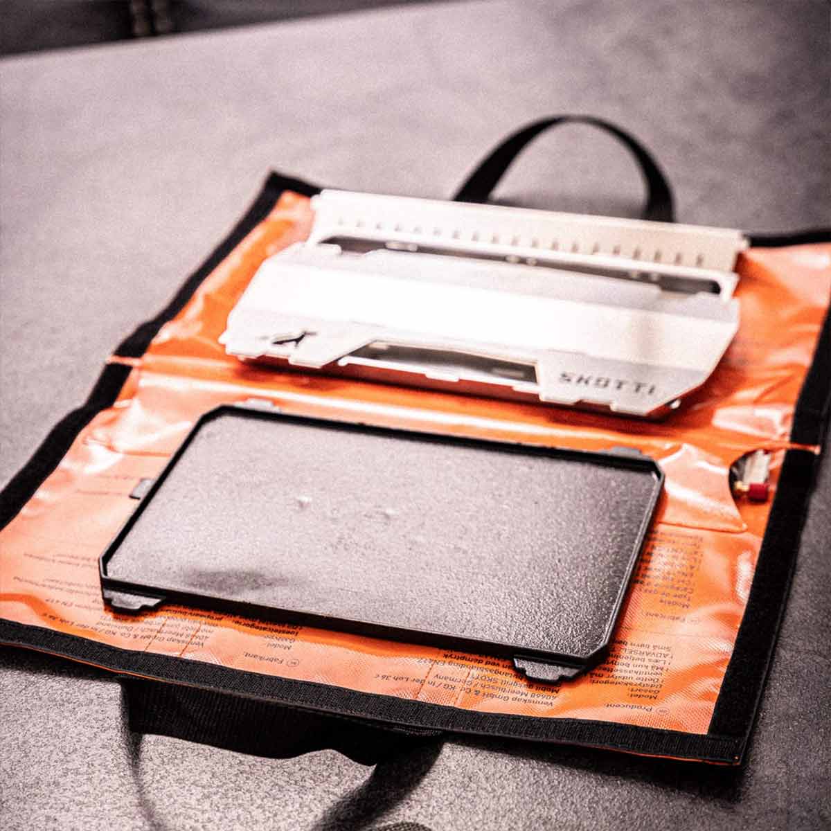 Skotti Kast Cast Iron Griddle