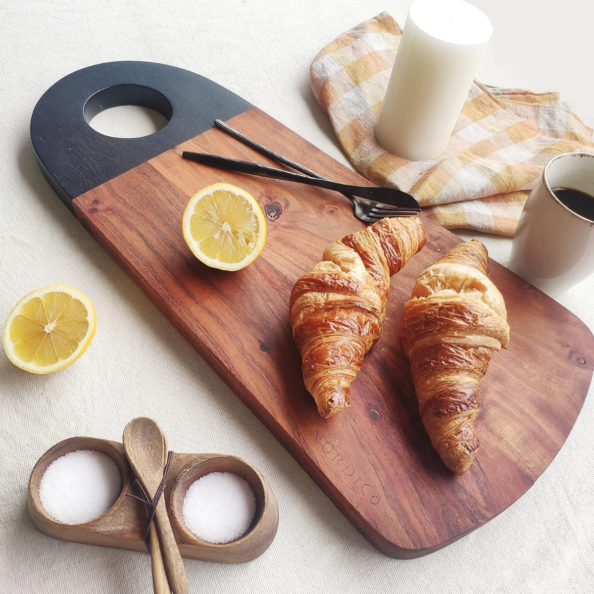 Nordico Cutting Board Acacia Medium 45 x 20 cm