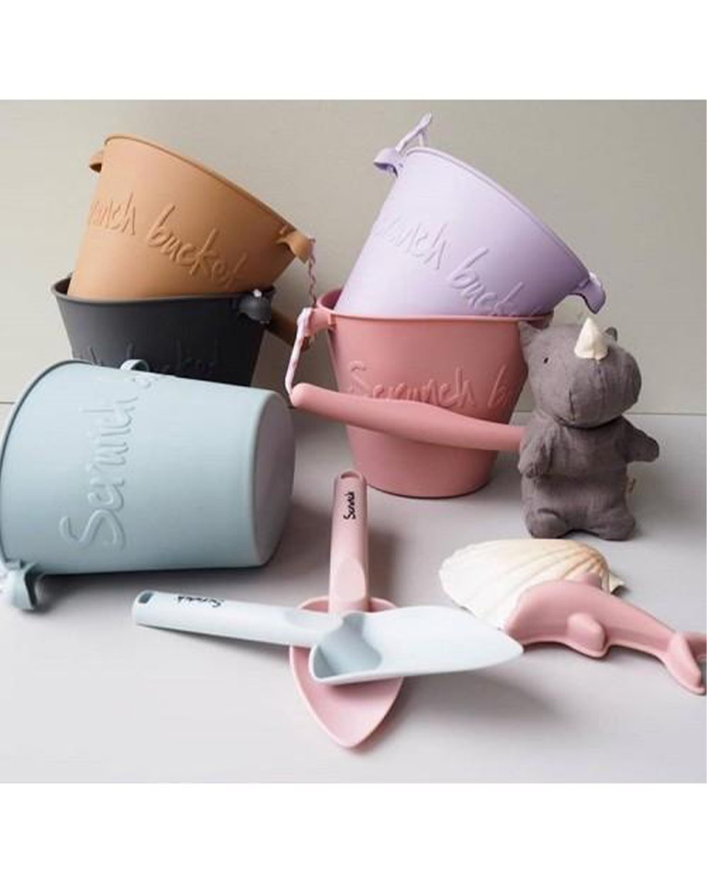 Scrunch Beach Bucket Pastel Yellow