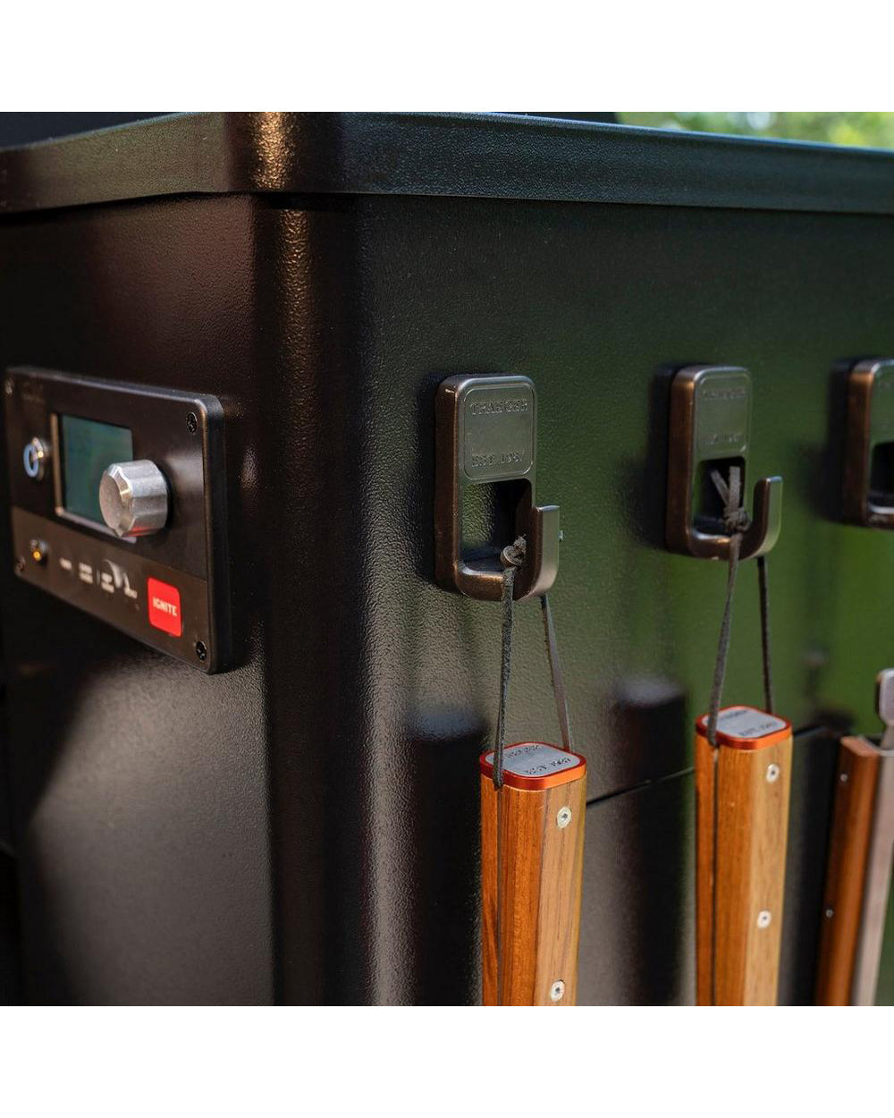 Traeger Magnetic Wooden Hooks Black Pack of 3
