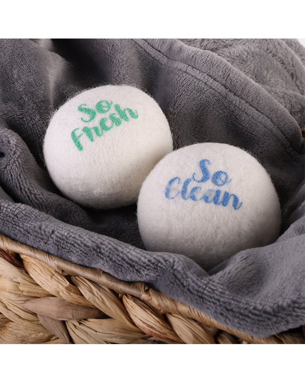 Simplify 2 Pieces Wool Character Dryer Balls Assorted 1 Pack