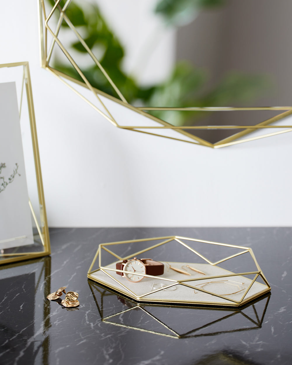 Umbra Prisma Jewelry Tray Matte Brass